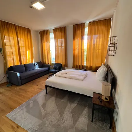 Kemptencityhostplus-unterkunft Charme Im Denkmal * קמפטן