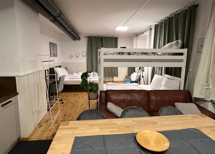 Kemptencityhostplus-unterkunft Charme Im Denkmal Accommodatie bij particulieren